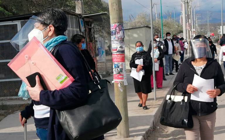 Entre la esperanza y el fastidio, a un año llega la “cura” contra la Covid-19 a Puebla