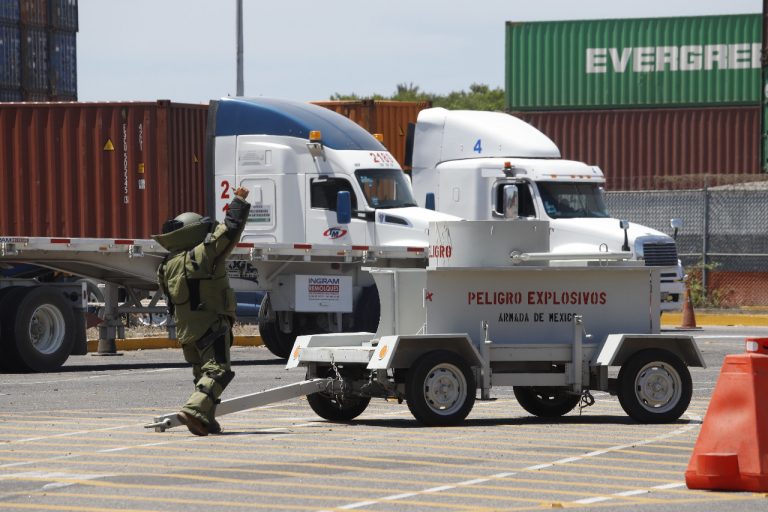SEMAR realizó ejercicio de protección portuaria en Manzanillo, Colima