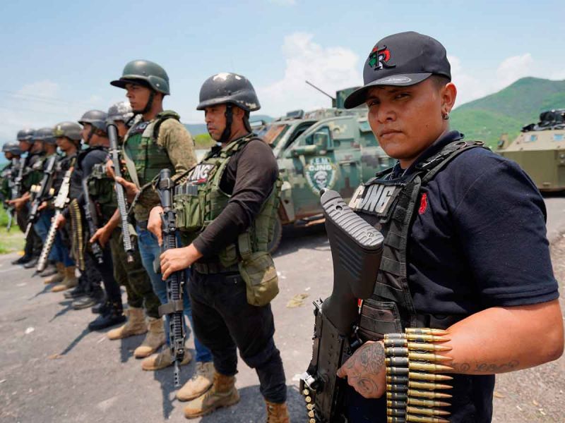 Empresas de EU hacen armas a la medida de criminales: López Obrador