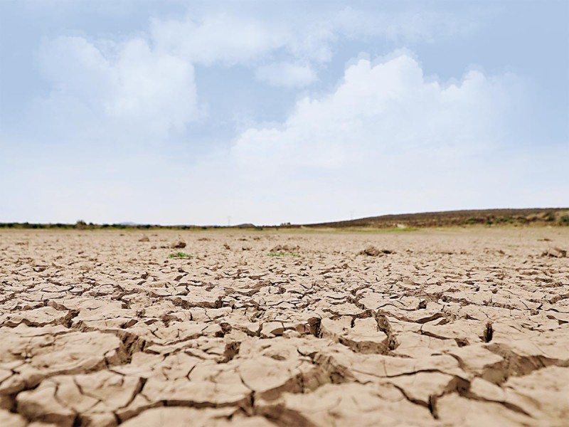 Aumentan la sequía e incendios… y no llueve; presas pierden 1.8 millones de m3 de agua en una semana