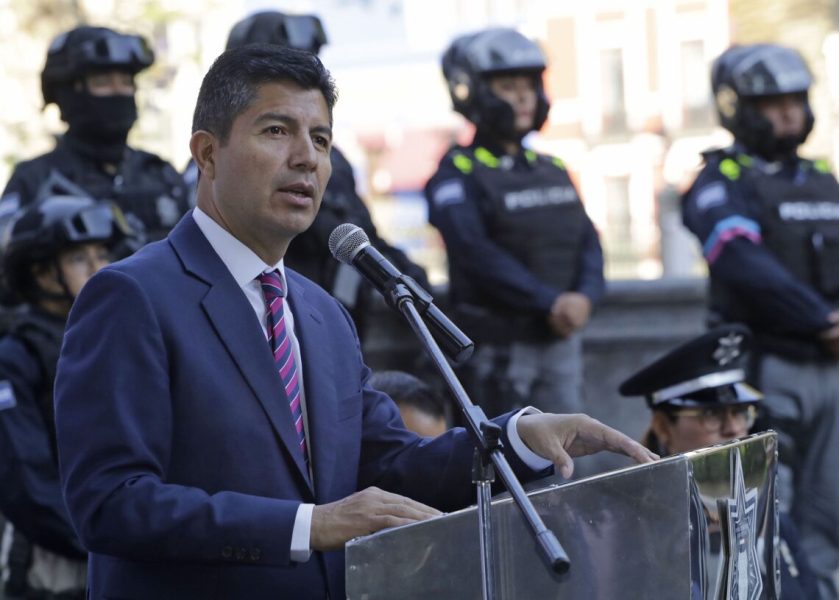 Operativo en Mercado de Amalucan es para retirar ambulantes