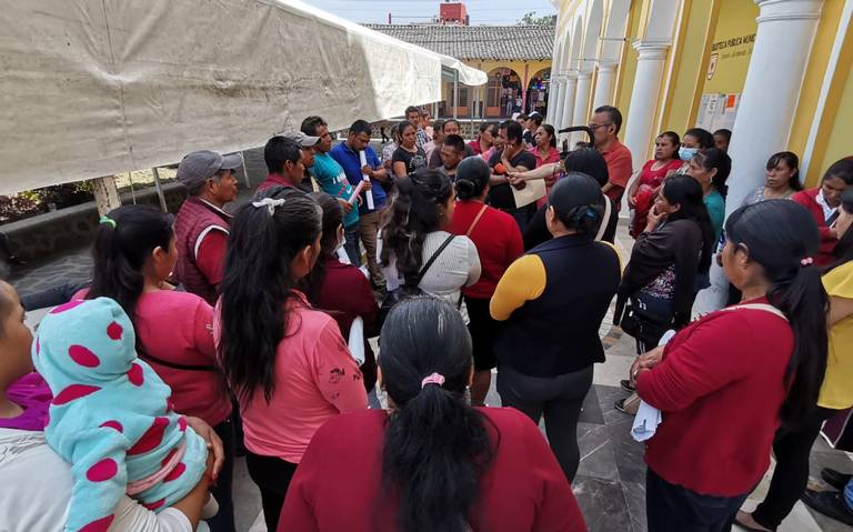 En Chignautla exigen aulas para telesecundaria Alejandro Arango y Escandón