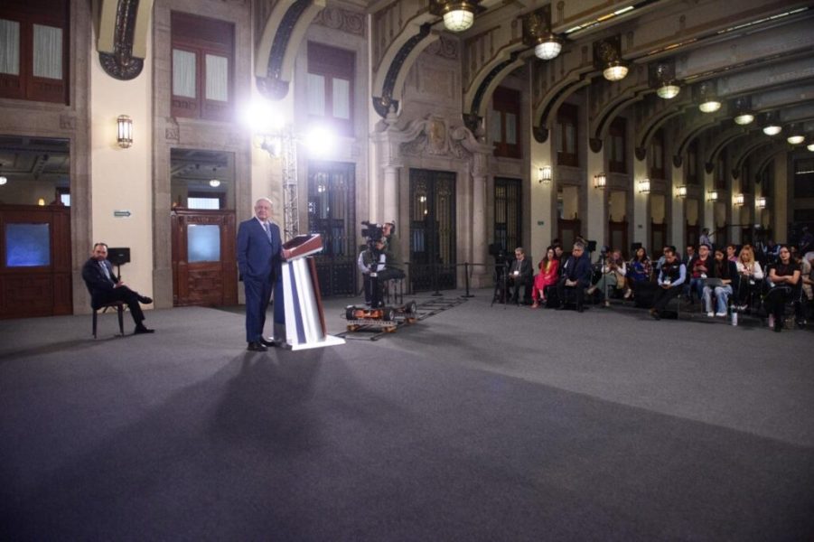 AMLO revisará trámites y financiamiento de programa de protección a candidatos