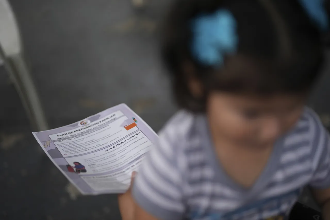 Suspende EU apoyo para representar a niños no acompañados en tribunales