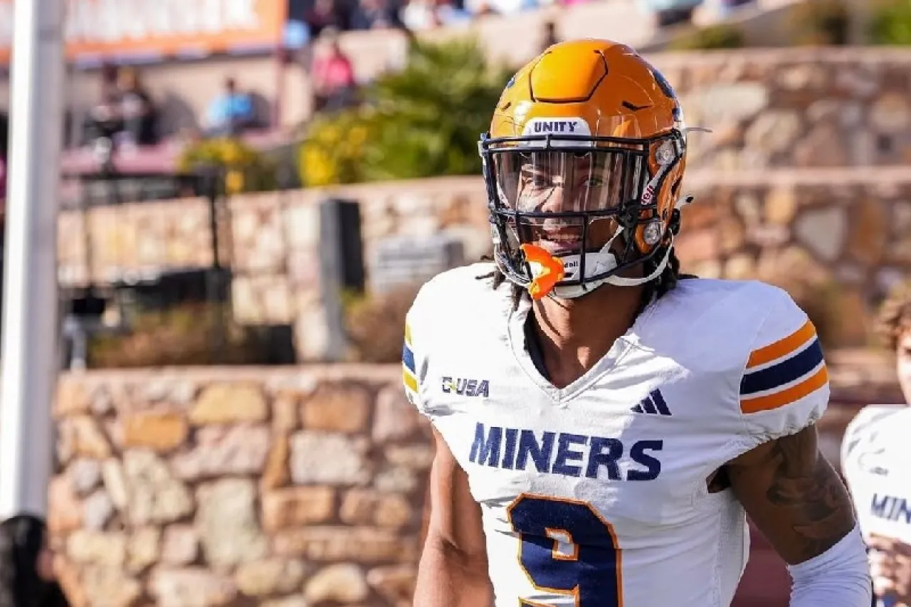 Arrestan a jugador de UTEP por agredir a familiar