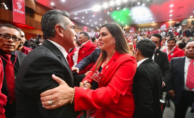 Alianza histórica: PRI, PAN y MC unen fuerzas para desafiar el avance de Morena en 2027